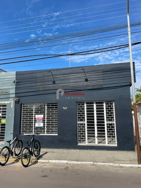 Foto 1 de Sala Comercial com 1 quarto para alugar, 70m2 em Centro, Tapes - RS