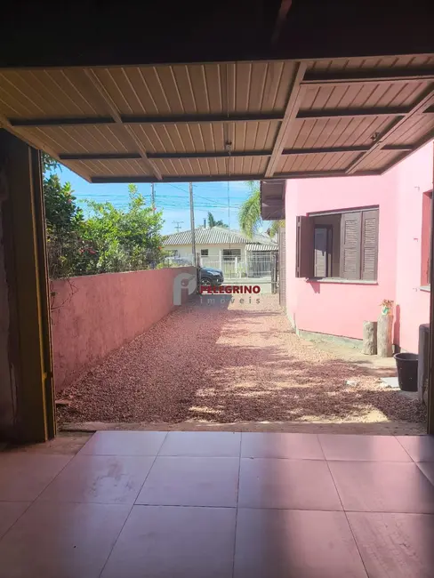 Foto 4 de Casa com 2 quartos à venda, 220m2 em Tapes - RS