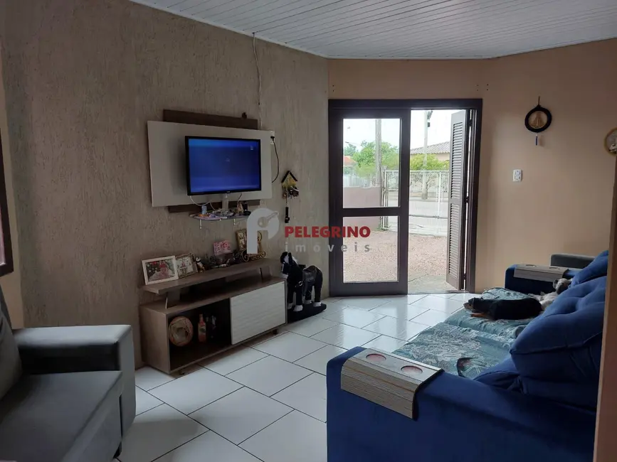 Foto 8 de Casa com 2 quartos à venda, 220m2 em Tapes - RS