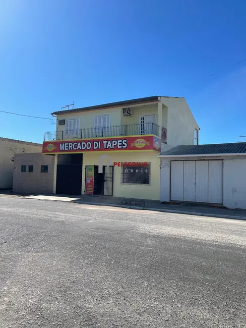 Foto 3 de Prédio Inteiro com 1 quarto à venda, 207m2 em Tapes - RS