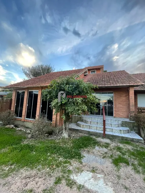 Casa com 3 quartos à venda, 99m2 em Tapes - RS - imagem 3 Foto 3 de Casa com 3 quartos à venda, 99m2 em Tapes - RS