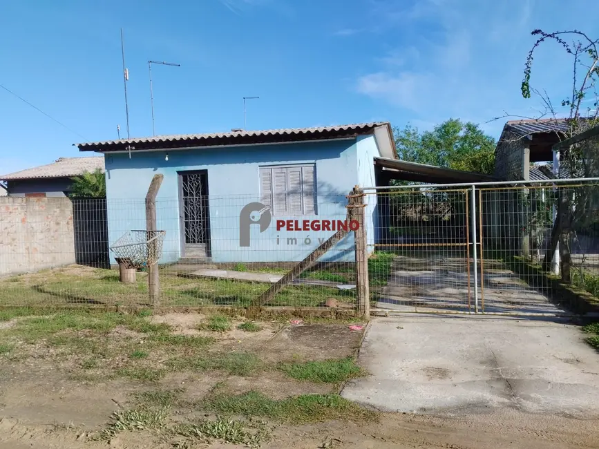 Foto 1 de Casa com 2 quartos para alugar, 65m2 em Tapes - RS