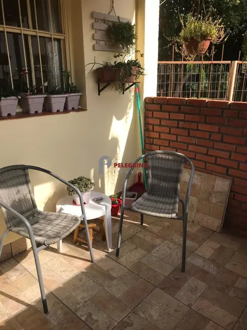 Foto 2 de Casa com 2 quartos à venda, 50m2 em Vila Nova, Porto Alegre - RS