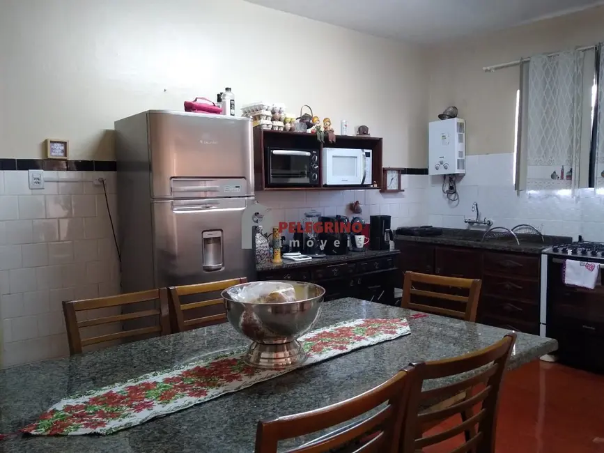 Foto 6 de Casa com 4 quartos à venda, 224m2 em Centro, Tapes - RS