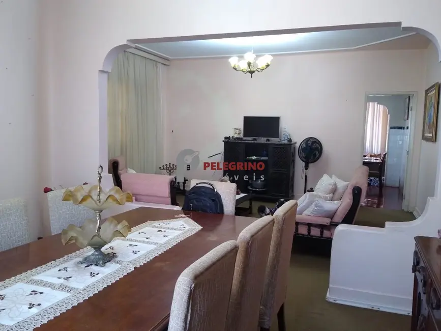 Foto 5 de Casa com 4 quartos à venda, 224m2 em Centro, Tapes - RS