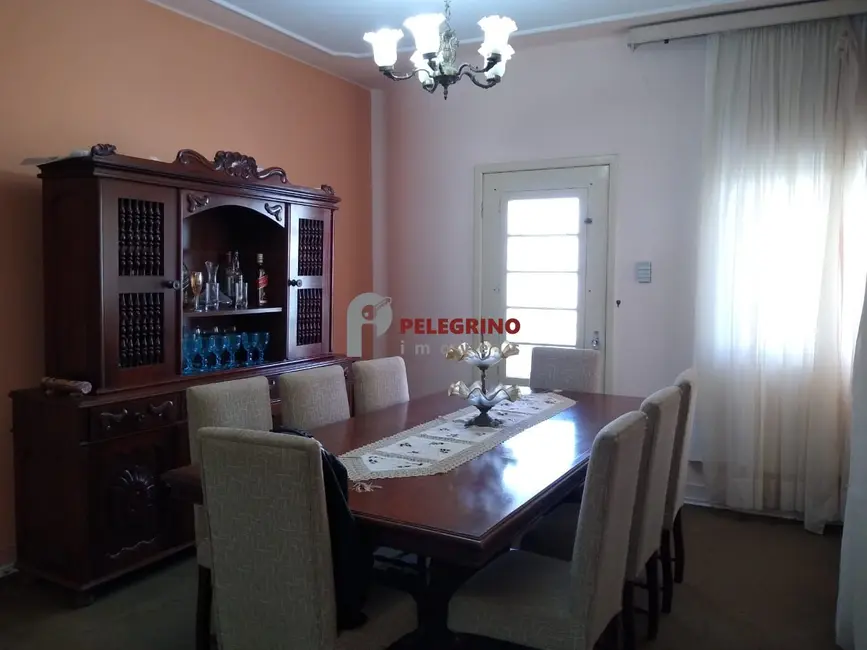 Foto 9 de Casa com 4 quartos à venda, 224m2 em Centro, Tapes - RS