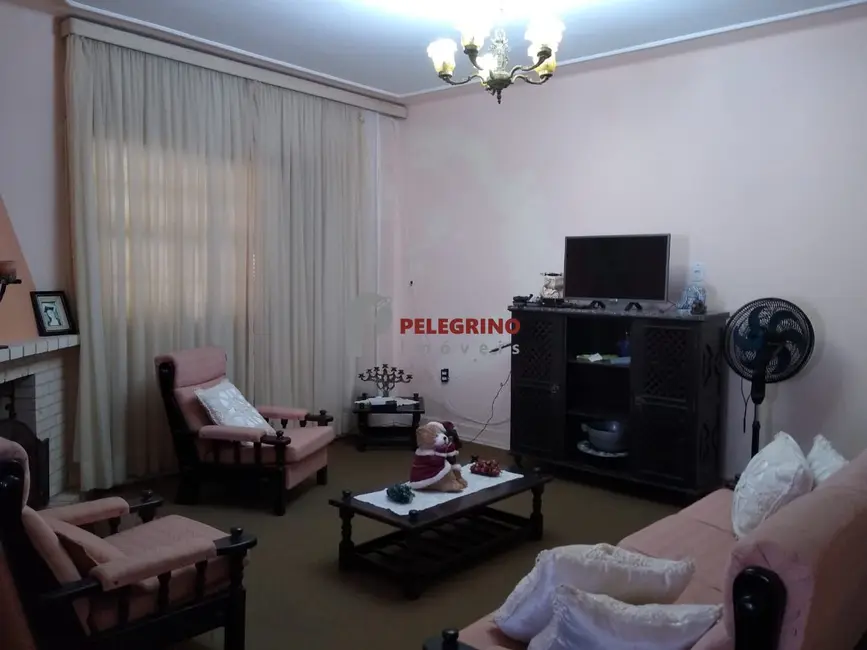 Foto 8 de Casa com 4 quartos à venda, 224m2 em Centro, Tapes - RS