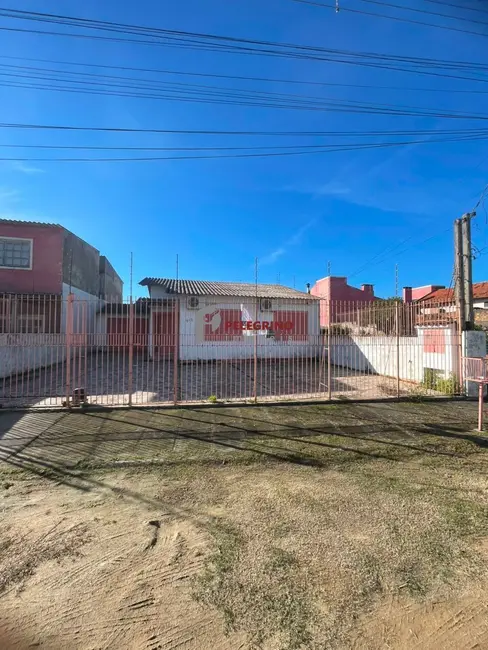 Foto 1 de Casa com 4 quartos à venda, 164m2 em Tapes - RS