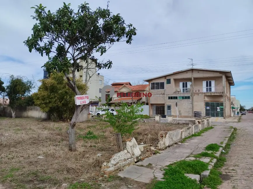 Foto 2 de Terreno / Lote à venda, 668m2 em Centro, Tapes - RS