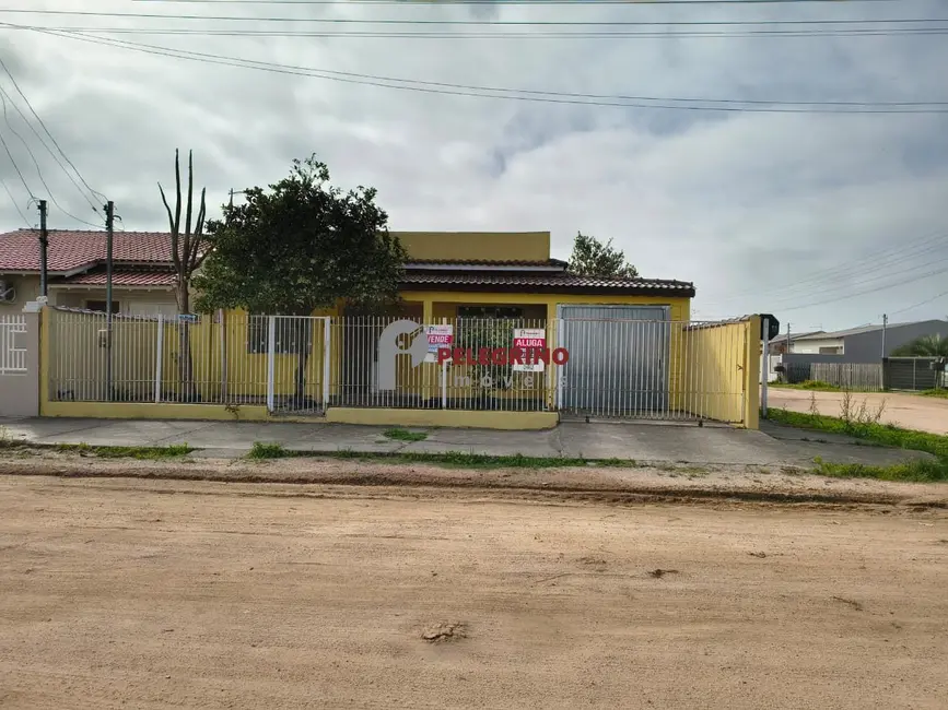 Casa com 3 quartos à venda, 150m2 em Tapes - RS - imagem 1 Foto 1 de Casa com 3 quartos à venda, 150m2 em Tapes - RS