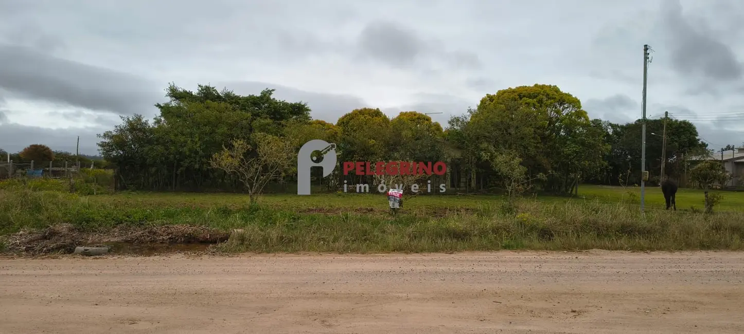 Foto 3 de Terreno / Lote à venda, 360m2 em Tapes - RS