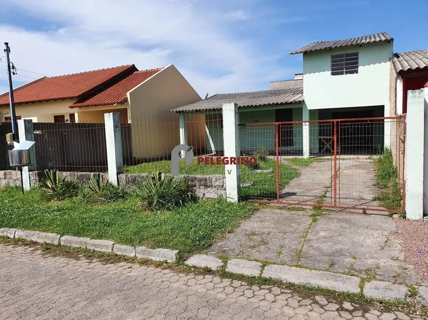 Foto 1 de Casa com 2 quartos à venda, 95m2 em Tapes - RS