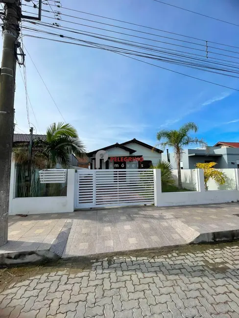 Foto 2 de Casa com 1 quarto à venda, 41m2 em Tapes - RS