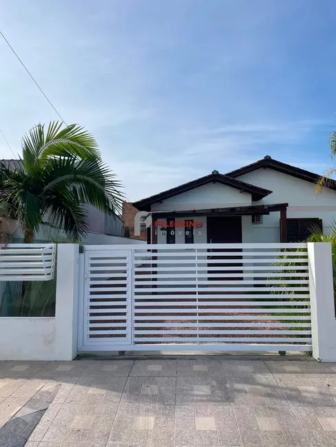 Foto 4 de Casa com 1 quarto à venda, 41m2 em Tapes - RS