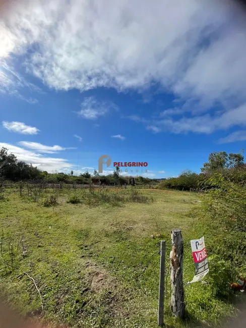 Foto 1 de Terreno / Lote à venda, 322m2 em Centro, Tapes - RS