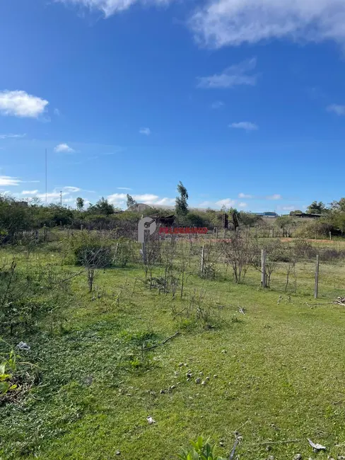 Foto 2 de Terreno / Lote à venda, 322m2 em Centro, Tapes - RS