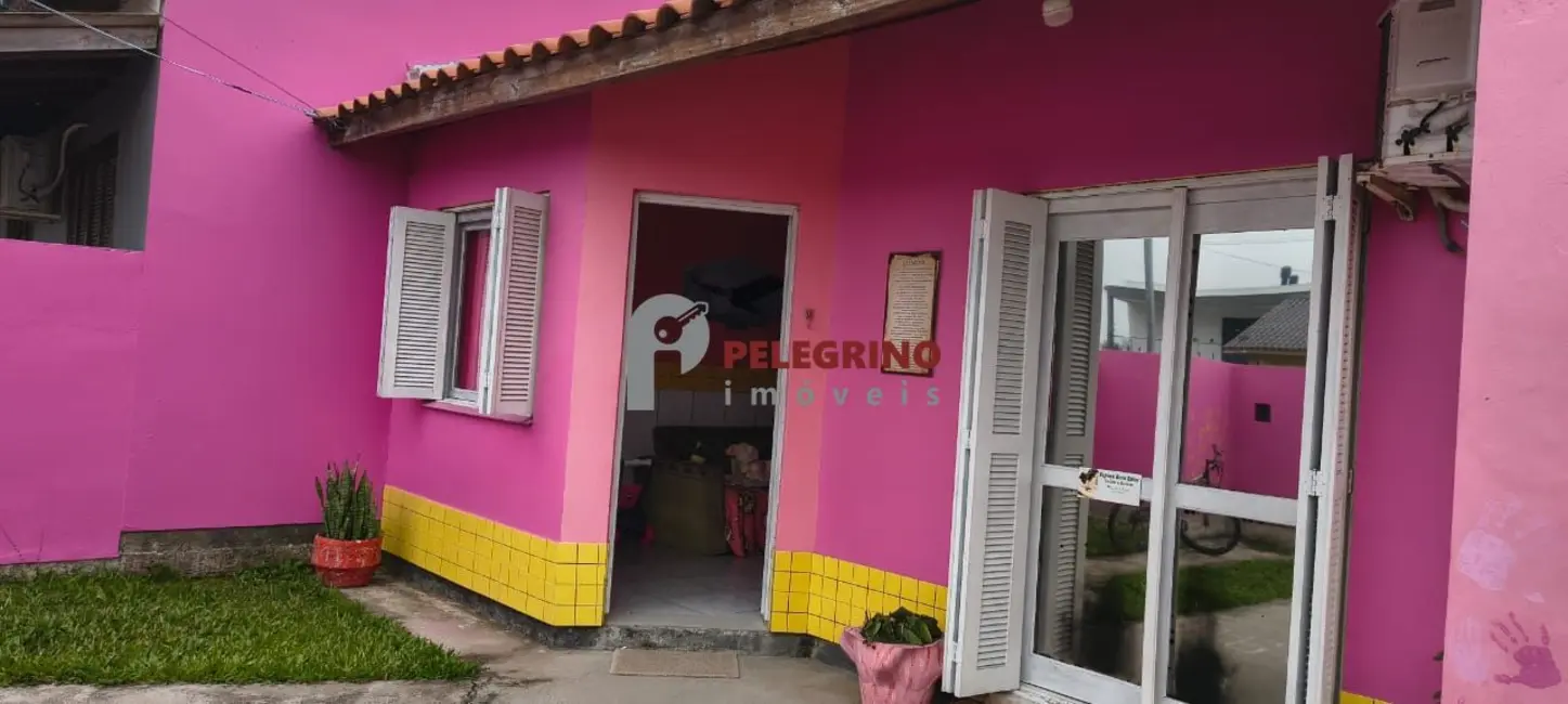 Foto 3 de Casa com 2 quartos à venda, 49m2 em Tapes - RS