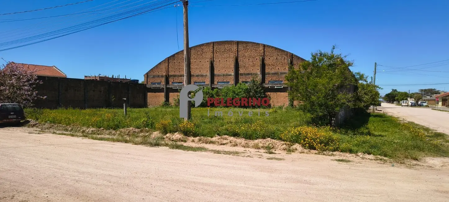 Foto 1 de Terreno / Lote à venda, 808m2 em Tapes - RS