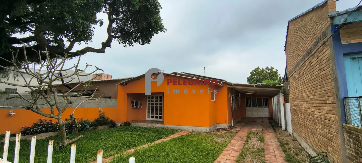 Casa com 2 quartos à venda, 115m2 em Centro, Tapes - RS - imagem 1 Foto 1 de Casa com 2 quartos à venda, 115m2 em Centro, Tapes - RS