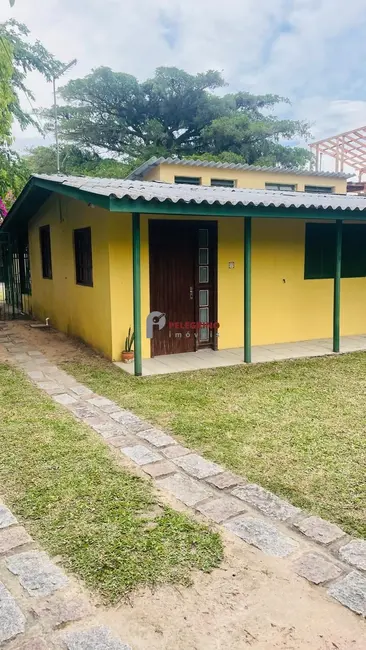Foto 2 de Casa com 2 quartos à venda, 102m2 em Tapes - RS