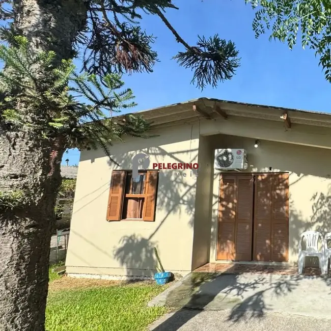 Foto 1 de Casa com 6 quartos à venda, 293m2 em Tapes - RS