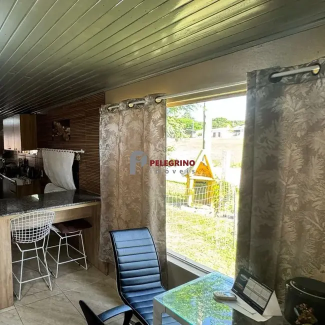 Foto 2 de Casa com 6 quartos à venda, 293m2 em Tapes - RS