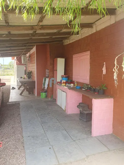 Foto 4 de Casa com 3 quartos à venda, 140m2 em Tapes - RS