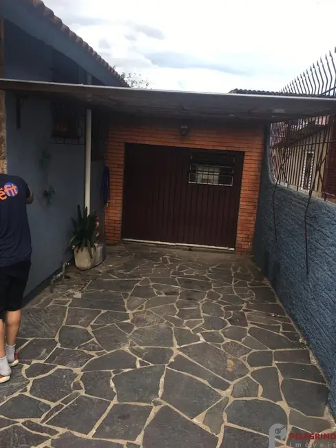 Foto 4 de Casa com 5 quartos à venda, 180m2 em Jardim Sabará, Porto Alegre - RS