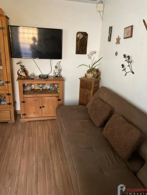 Foto 6 de Casa com 5 quartos à venda, 180m2 em Jardim Sabará, Porto Alegre - RS