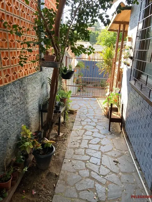 Foto 3 de Casa com 5 quartos à venda, 180m2 em Jardim Sabará, Porto Alegre - RS