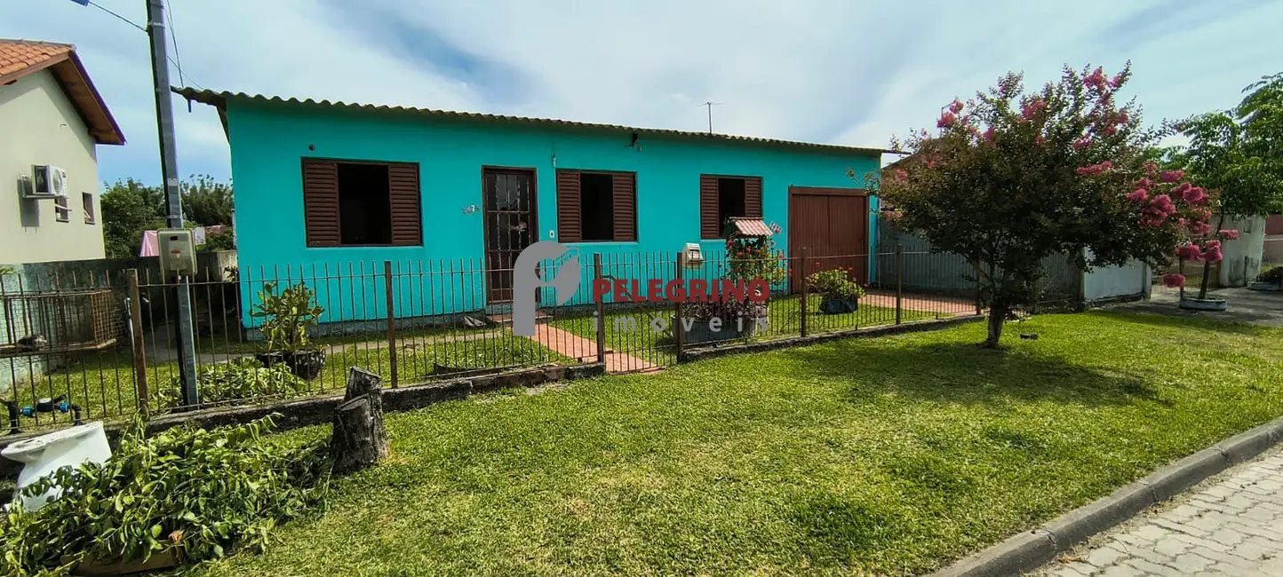 Foto 2 de Casa com 4 quartos à venda, 134m2 em Centro, Tapes - RS