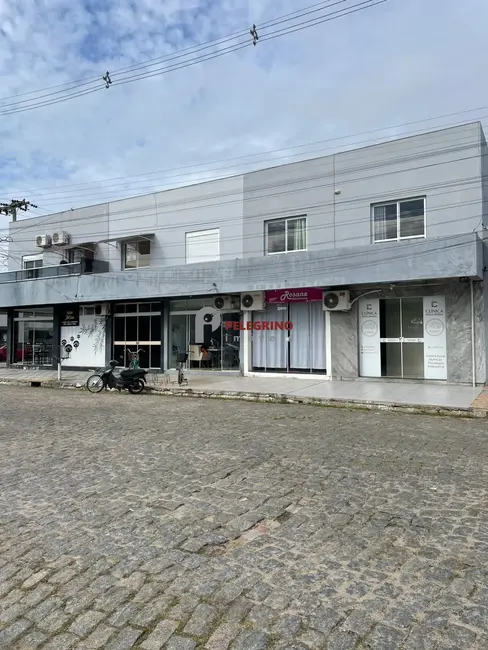 Foto 2 de Apartamento com 2 quartos para alugar, 80m2 em Centro, Tapes - RS