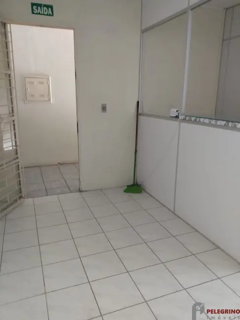 Sala Comercial com 3 quartos para alugar, 43m2 em Centro, Tapes - RS - imagem 4 Foto 4 de Sala Comercial com 3 quartos para alugar, 43m2 em Centro, Tapes - RS