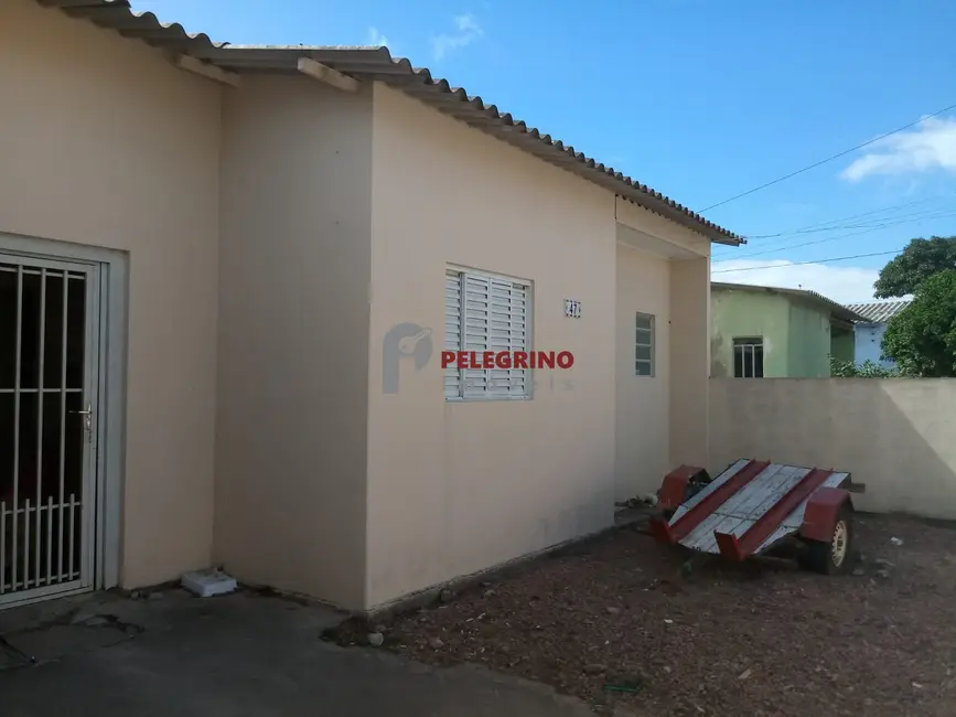 Foto 2 de Casa com 2 quartos à venda, 84m2 em Centro, Tapes - RS