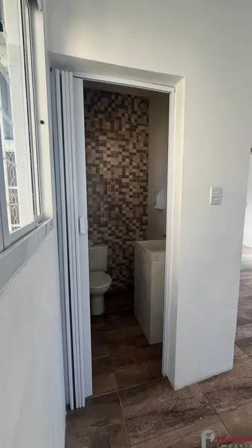 Sala Comercial com 2 quartos para alugar, 40m2 em Centro, Tapes - RS - imagem 8 Foto 8 de Sala Comercial com 2 quartos para alugar, 40m2 em Centro, Tapes - RS