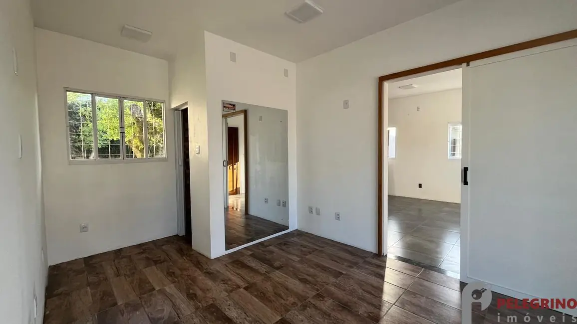 Sala Comercial com 2 quartos para alugar, 40m2 em Centro, Tapes - RS - imagem 3 Foto 3 de Sala Comercial com 2 quartos para alugar, 40m2 em Centro, Tapes - RS