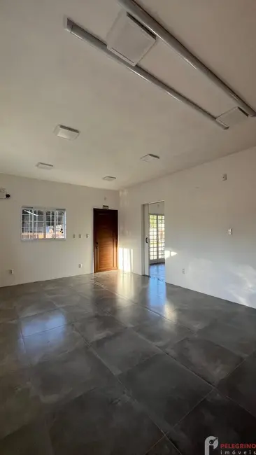 Sala Comercial com 2 quartos para alugar, 40m2 em Centro, Tapes - RS - imagem 6 Foto 6 de Sala Comercial com 2 quartos para alugar, 40m2 em Centro, Tapes - RS