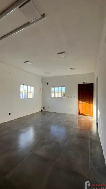 Sala Comercial com 2 quartos para alugar, 40m2 em Centro, Tapes - RS - imagem 4 Foto 4 de Sala Comercial com 2 quartos para alugar, 40m2 em Centro, Tapes - RS