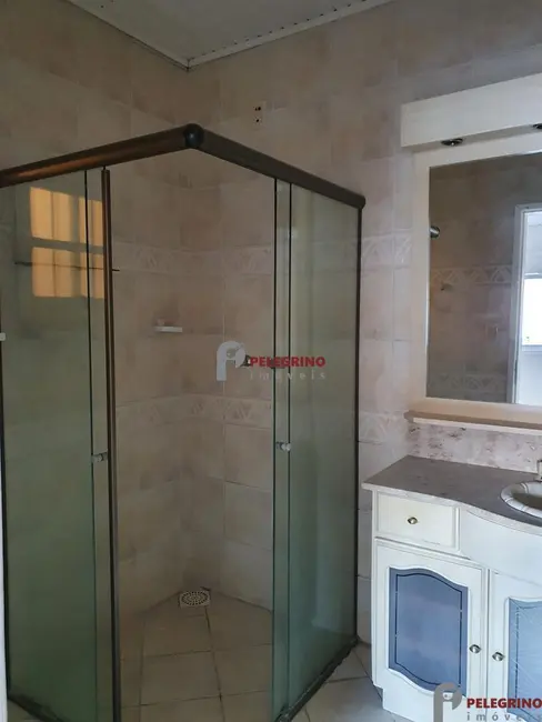 Casa com 3 quartos para alugar, 170m2 em Centro, Tapes - RS - imagem 5 Foto 5 de Casa com 3 quartos para alugar, 170m2 em Centro, Tapes - RS