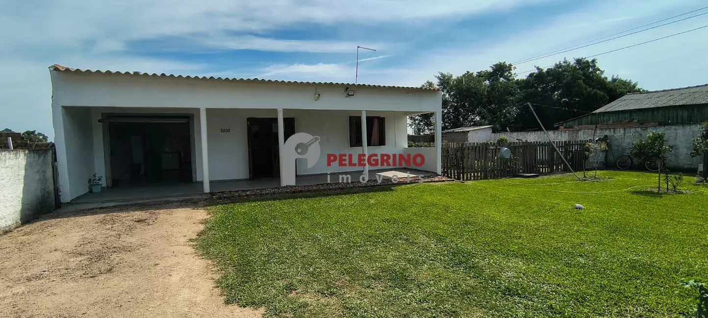 Foto 3 de Casa com 2 quartos à venda, 112m2 em Tapes - RS