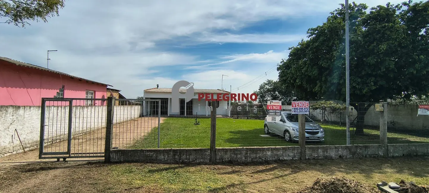 Foto 1 de Casa com 2 quartos à venda, 112m2 em Tapes - RS