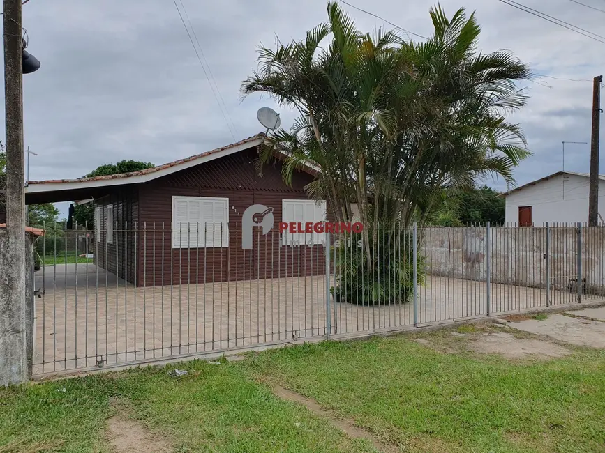 Foto 1 de Casa com 2 quartos à venda, 54m2 em Tapes - RS