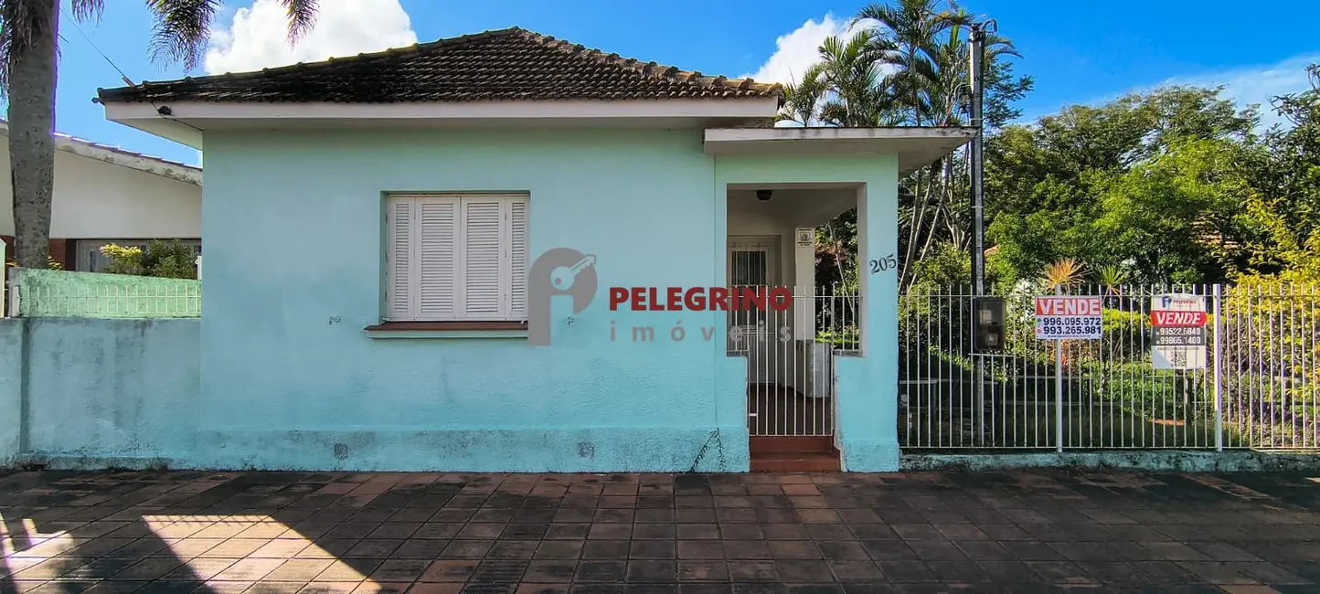 Foto 2 de Casa com 3 quartos à venda, 111m2 em Centro, Tapes - RS