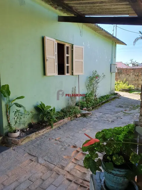 Foto 3 de Casa com 3 quartos à venda, 60m2 em Centro, Tapes - RS