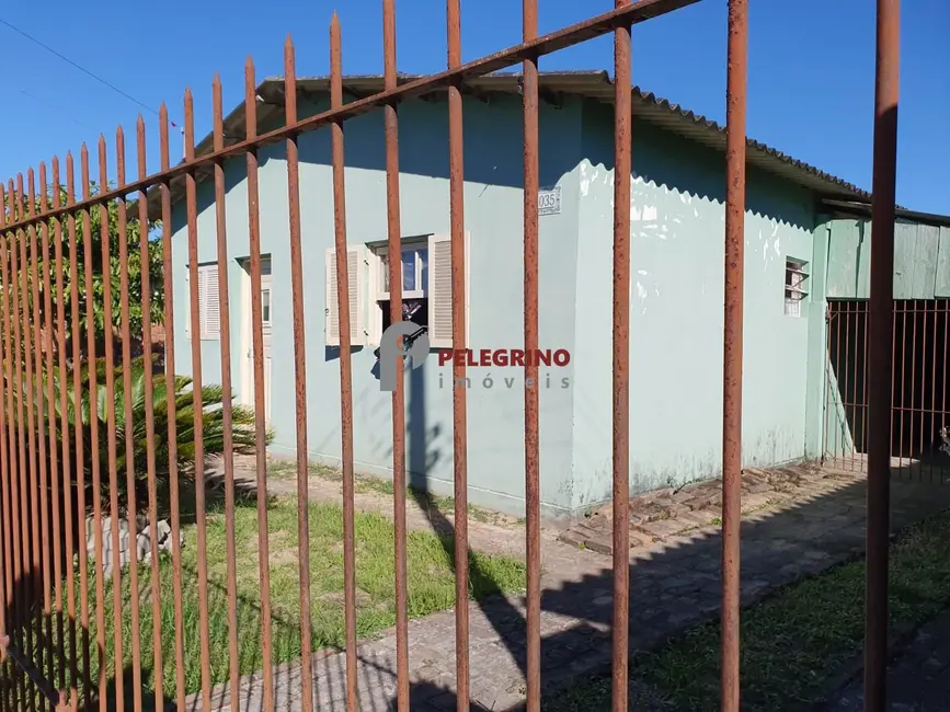 Foto 1 de Casa com 3 quartos à venda, 60m2 em Centro, Tapes - RS