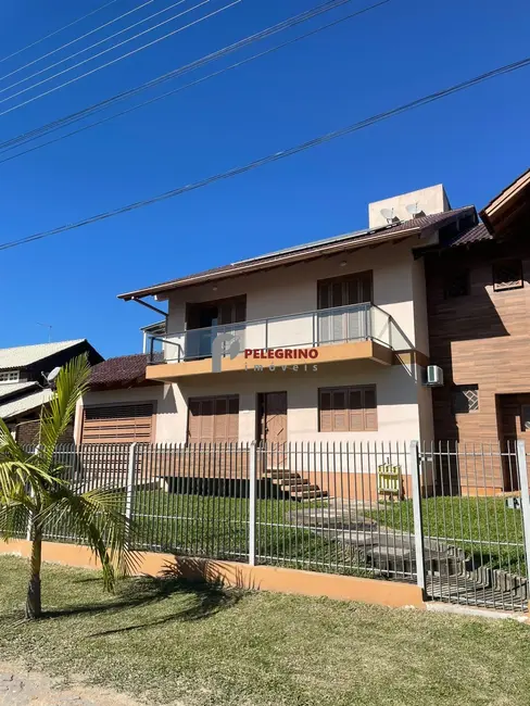 Foto 4 de Casa com 2 quartos para alugar, 167m2 em Centro, Tapes - RS