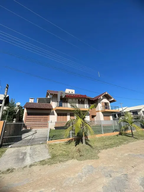 Foto 1 de Casa com 2 quartos para alugar, 167m2 em Centro, Tapes - RS