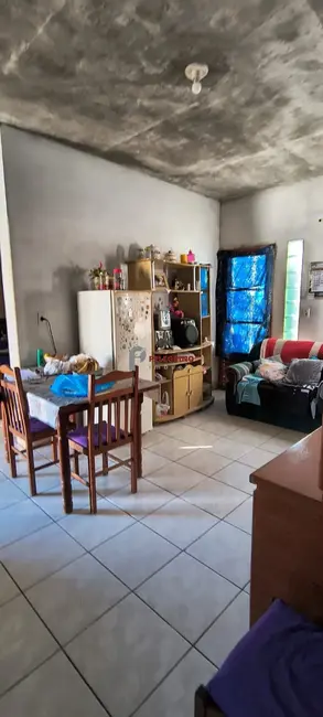 Foto 1 de Casa com 4 quartos à venda, 70m2 em Tapes - RS