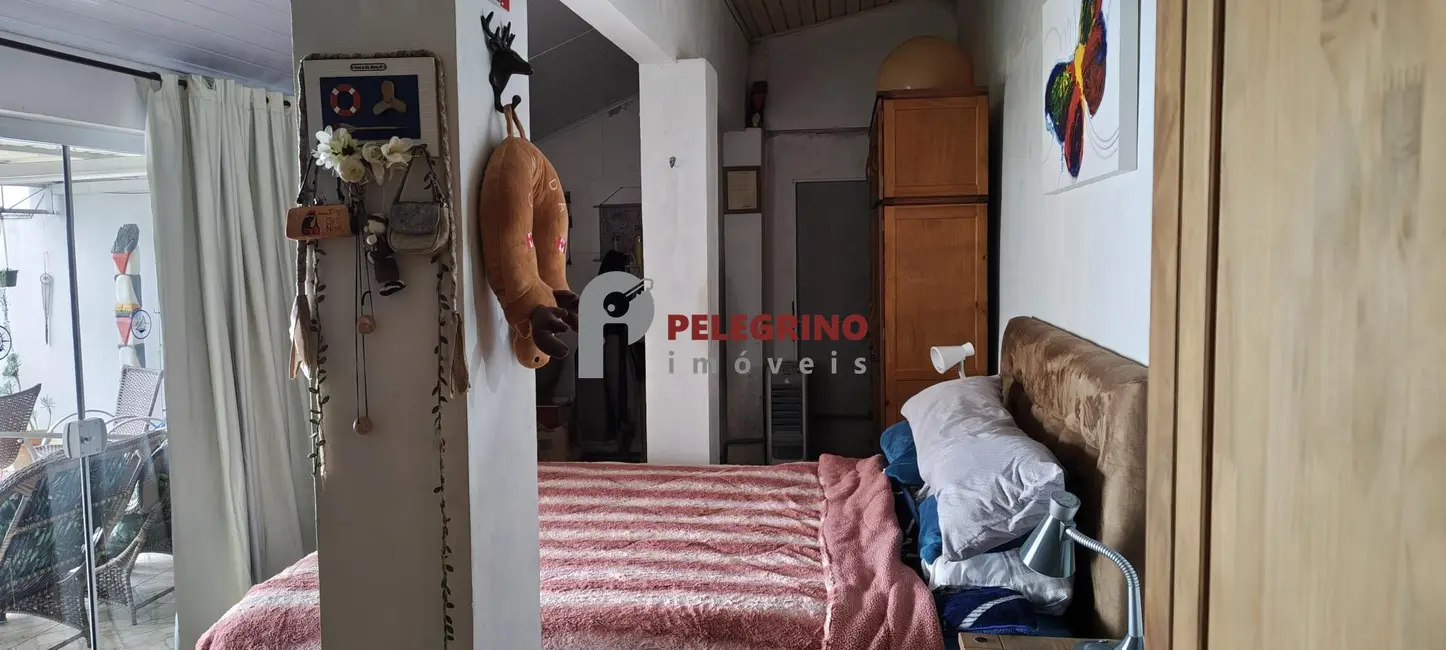 Casa com 2 quartos à venda, 220m2 em Tapes - RS - imagem 6 Foto 6 de Casa com 2 quartos à venda, 220m2 em Tapes - RS