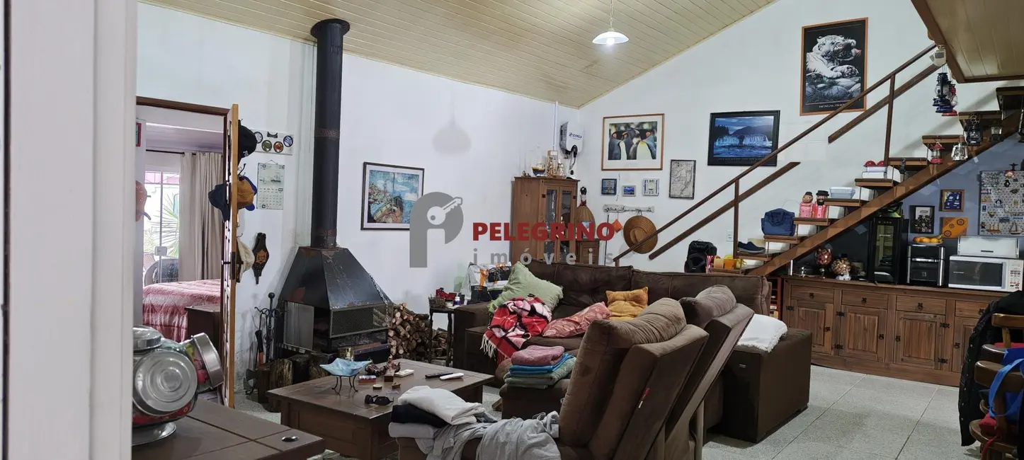 Casa com 2 quartos à venda, 220m2 em Tapes - RS - imagem 3 Foto 3 de Casa com 2 quartos à venda, 220m2 em Tapes - RS